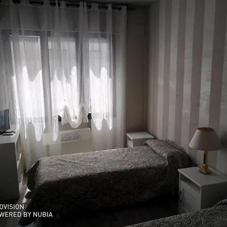 Bedrooms Ai Ponti Frühstückspension Bassano del Grappa